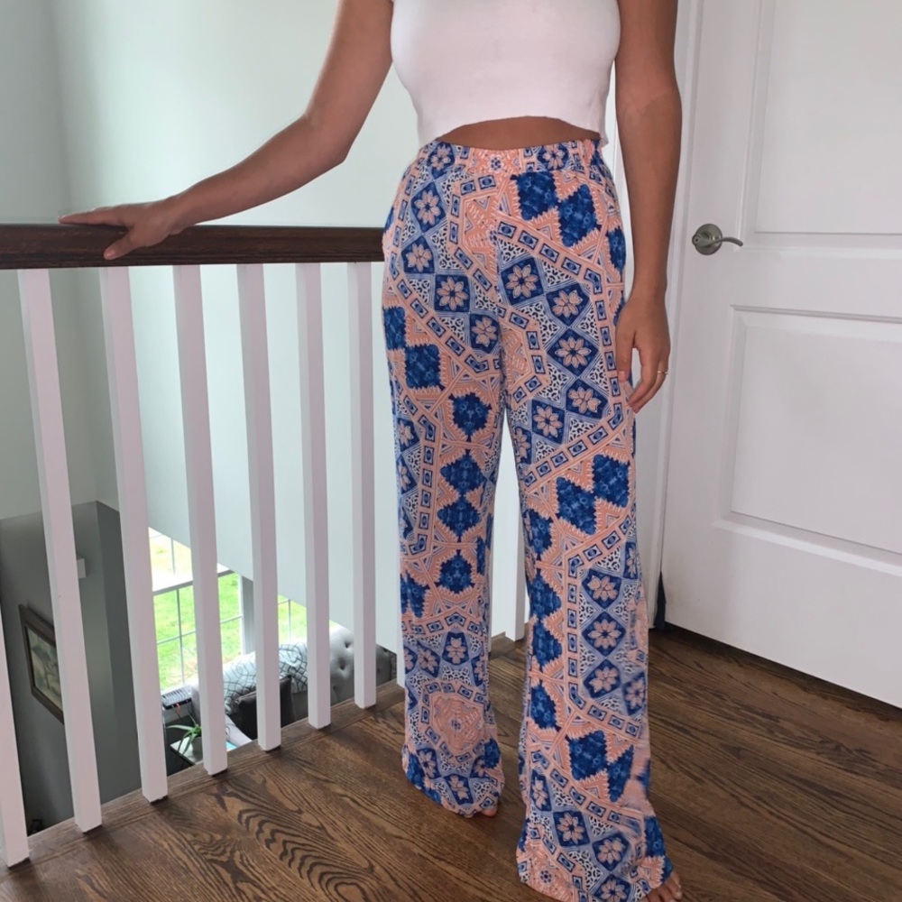 Patterned pants